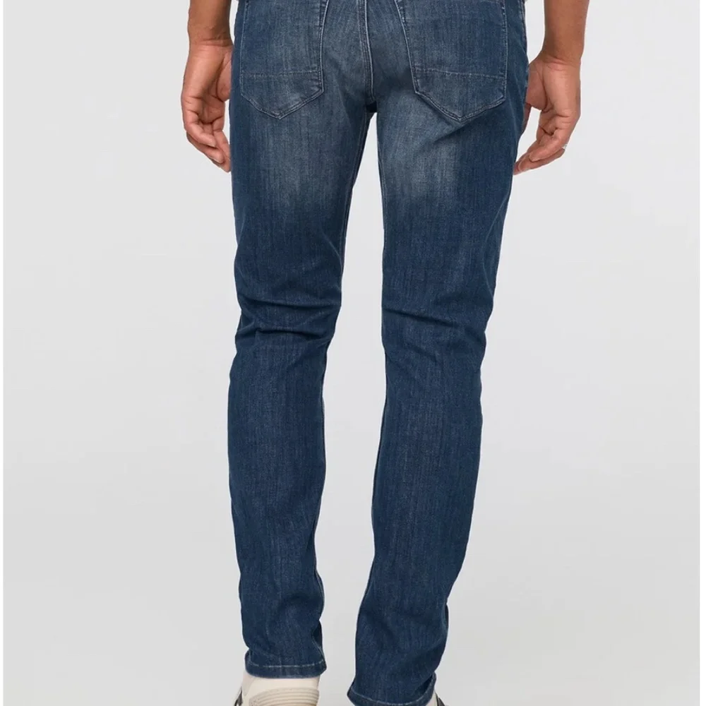 NWT DUER Mens Performance Denim Relaxed Fit Galactic Wash - Picture 6 of 8
